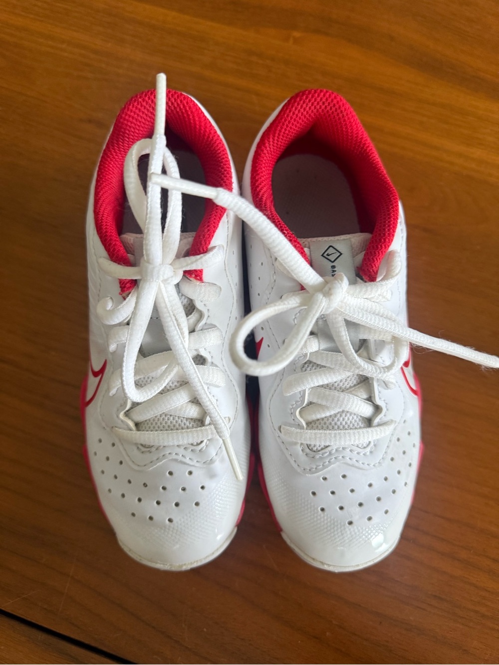 Nike Kids White and Red Soccer Cleats | Size 12 - Picture 2 of 6